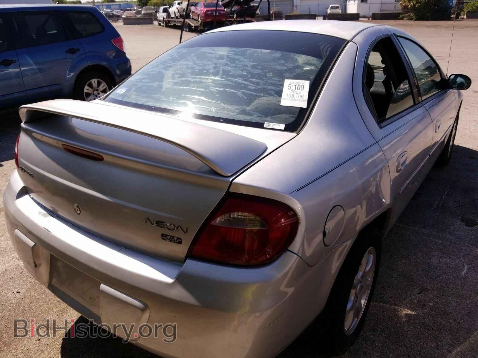 2005 Dodge Neon - VIN: 1B3ES56CX5D143893 - Фото 2