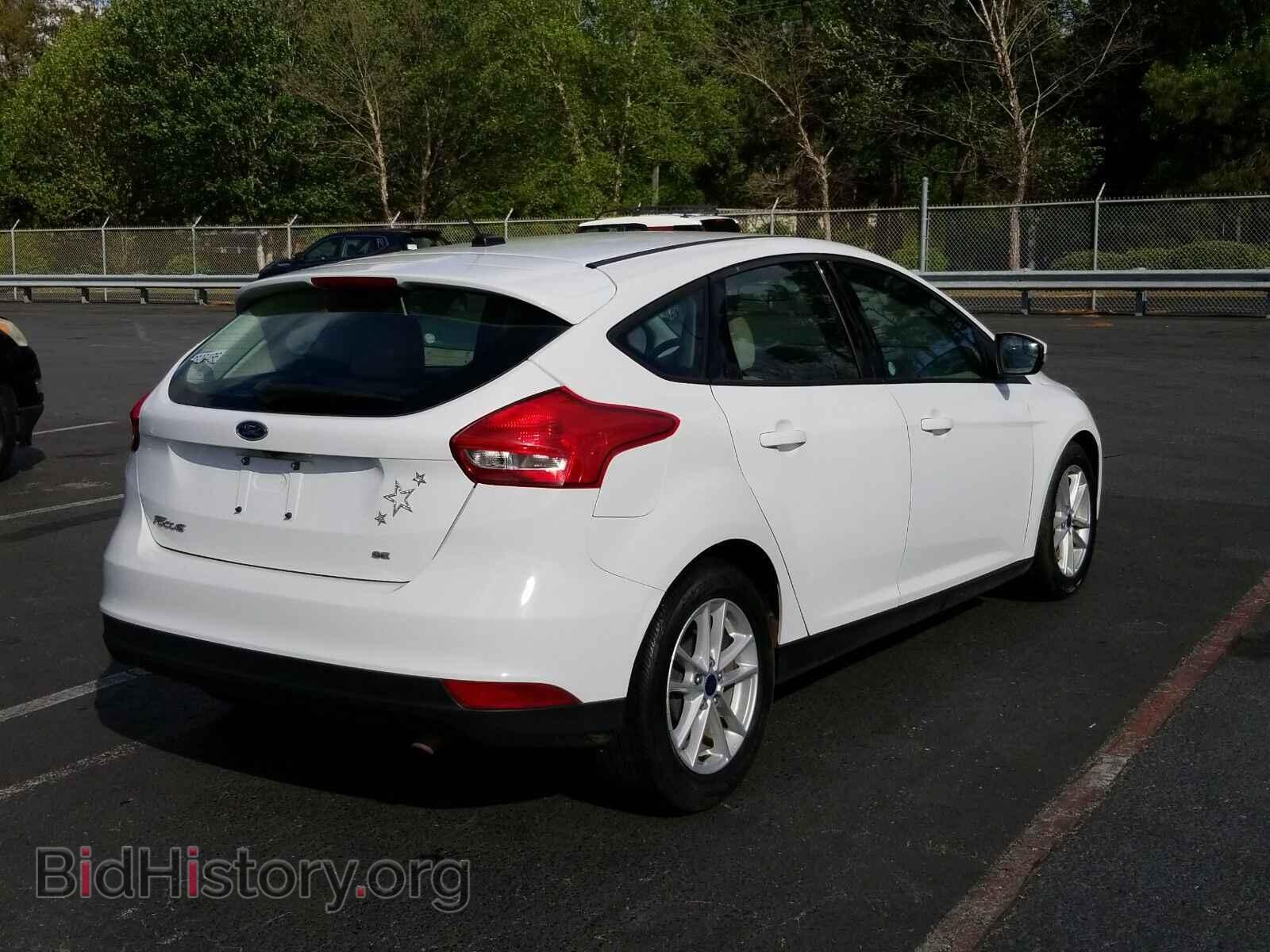 2017 Ford Focus - VIN: 1FADP3K21HL259867 - Фото 2