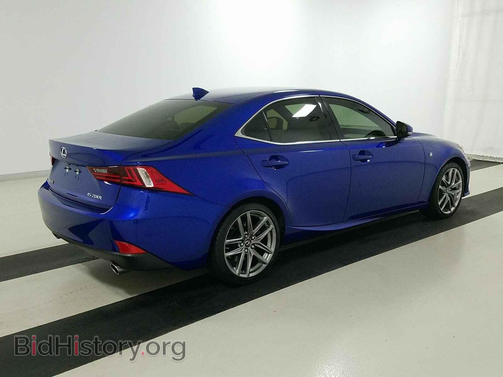 2016 Lexus IS 200t - VIN: JTHBA1D20G5012832 - Фото 4