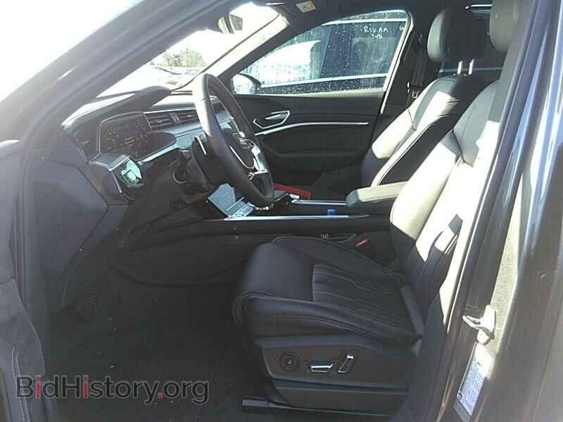 2019 Audi e-tron - VIN: WA1VAAGE9KB007721 - Photo 3