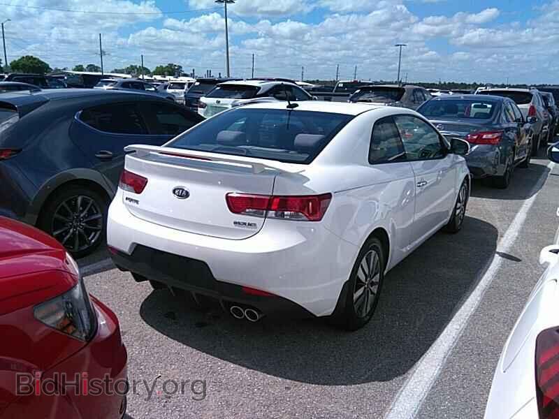 2013 Kia Forte Koup - VIN: KNAFU6A28D5743397 - Фото 2