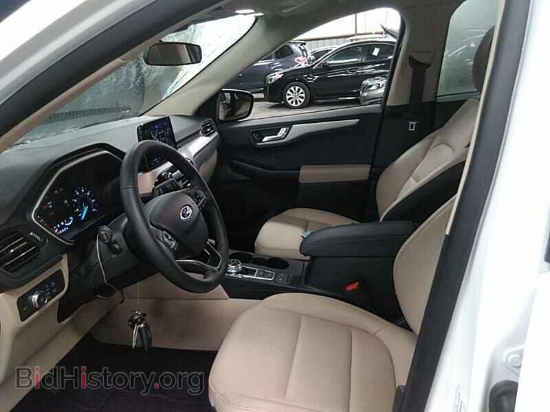 2020 Ford Escape - VIN: 1FMCU9H60LUA37251 - Фото 3