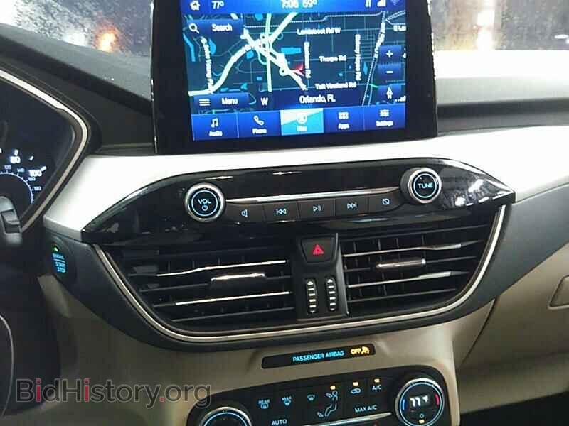 2020 Ford Escape - VIN: 1FMCU9H60LUA37251 - Фото 4