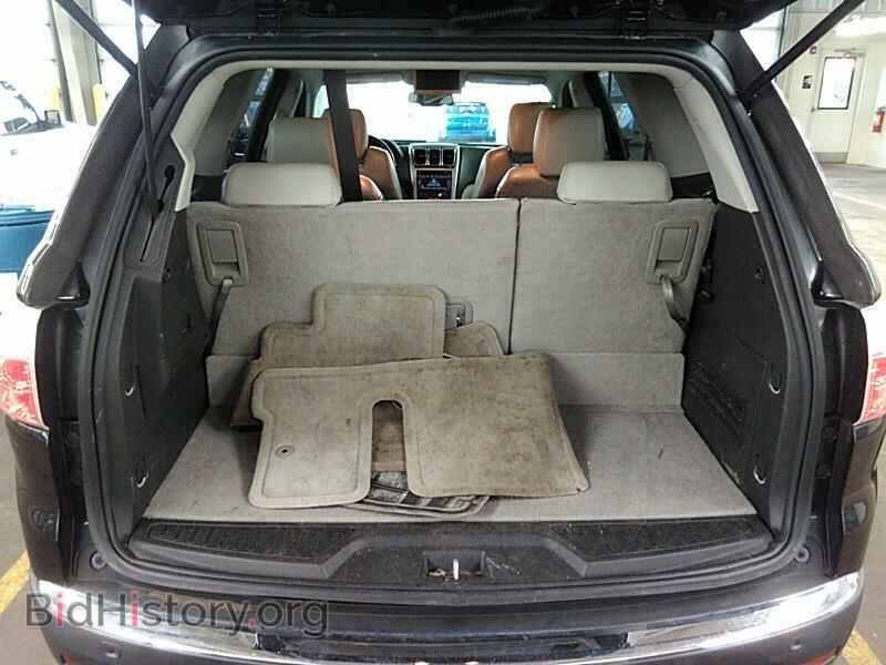 2012 GMC Acadia - VIN: 1GKKVRED8CJ330319 - Photo 7