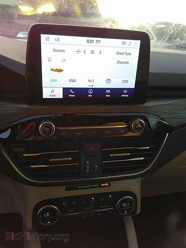 2020 Ford Escape - VIN: 1FMCU9J96LUA58559 - Photo 4
