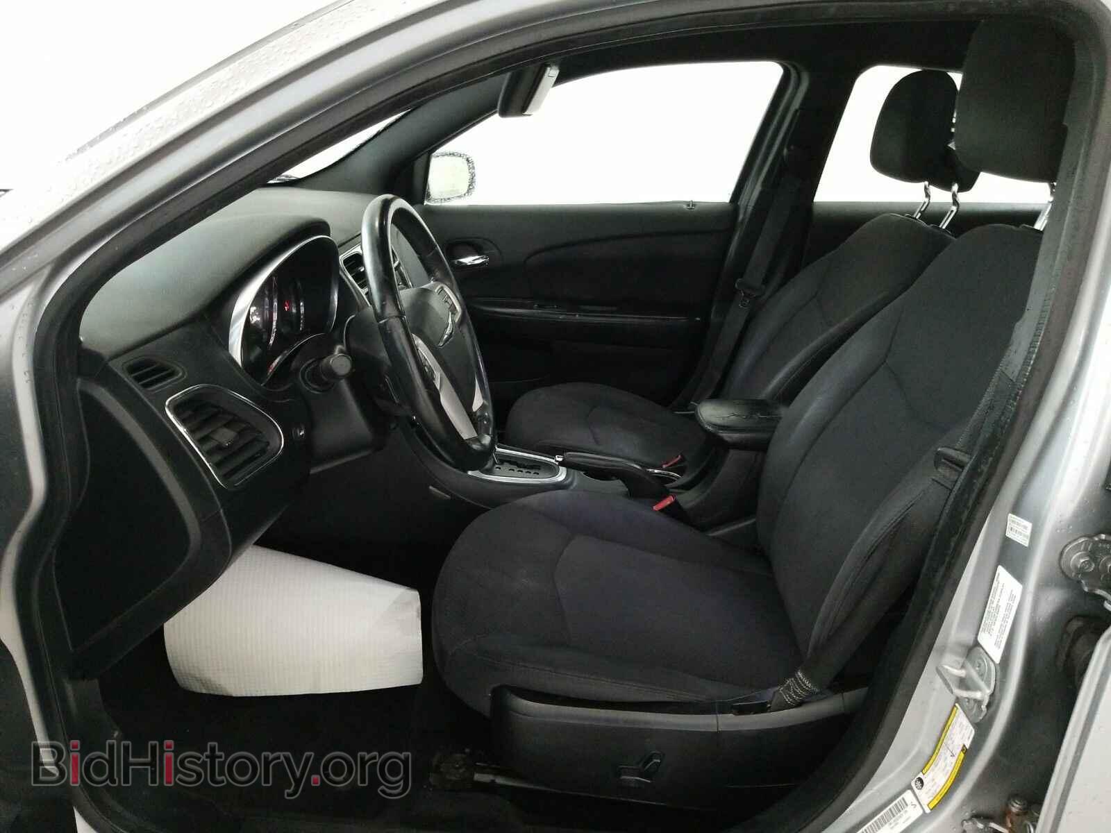 2013 Chrysler 200 - VIN: 1C3CCBBG2DN623935 - Фото 3