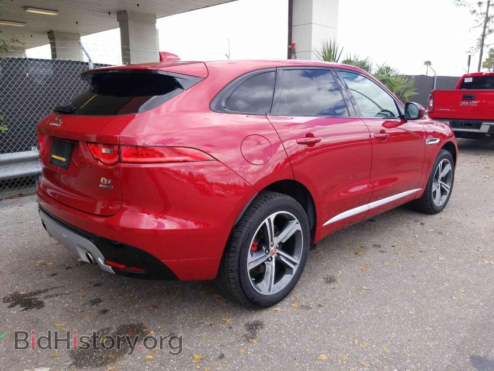 2019 Jaguar F-PACE - VIN: SADCM2FV5KA393141 - Фото 2