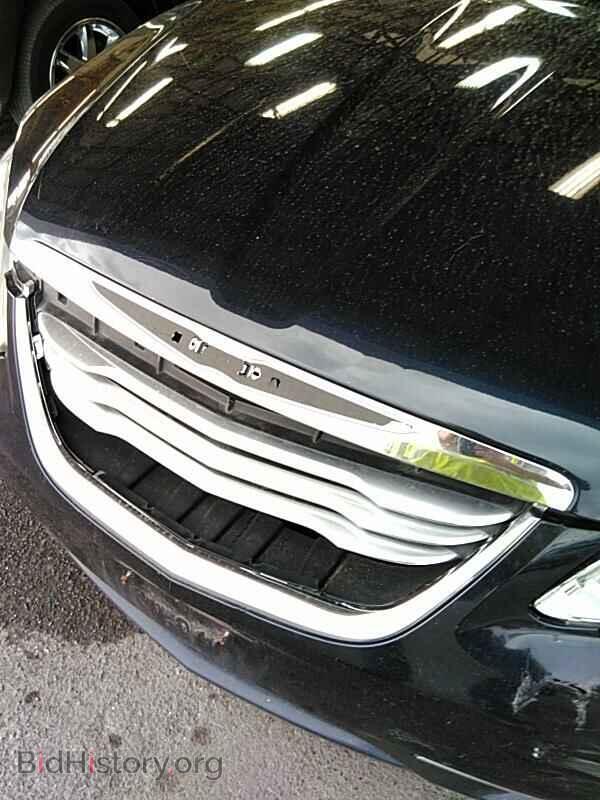 2012 Chrysler 200 - VIN: 1C3CCBBB2CN298559 - Photo 11