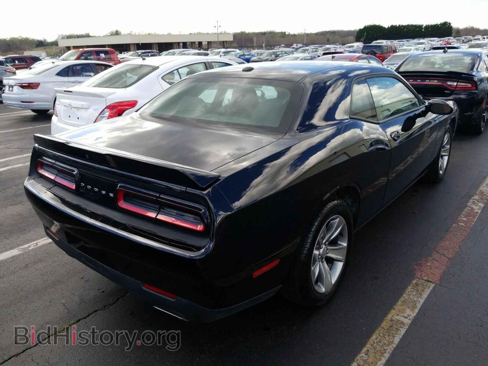 2019 Dodge Challenger - VIN: 2C3CDZAG3KH606610 - Photo 2