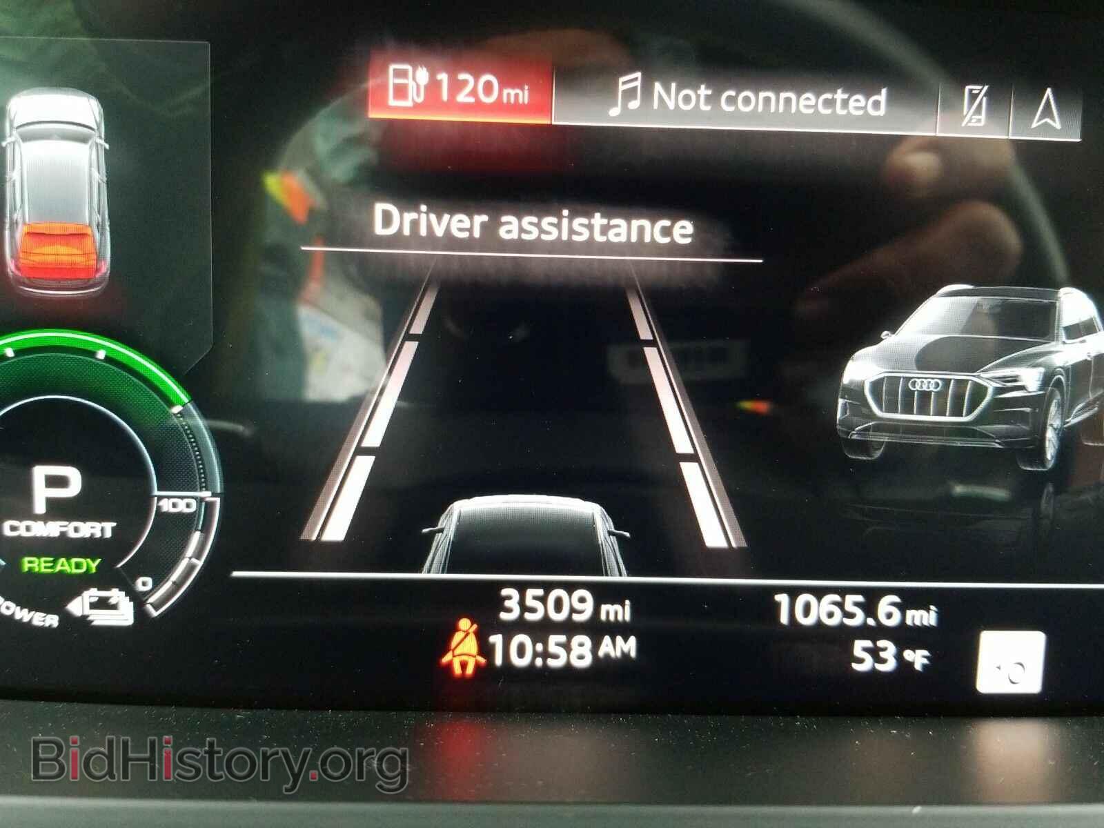 2019 Audi e-tron - VIN: WA1LAAGE0KB006352 - Фото 5