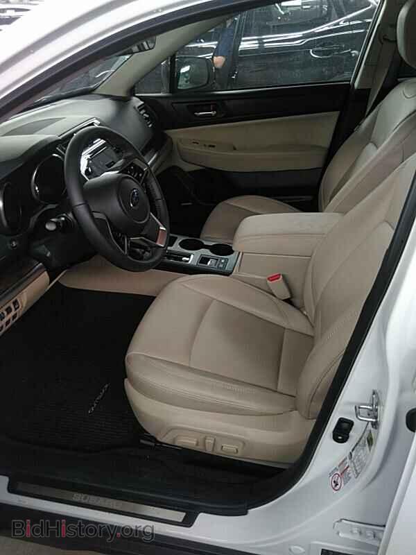 2019 Subaru Outback - VIN: 4S4BSANC4K3368951 - Фото 3