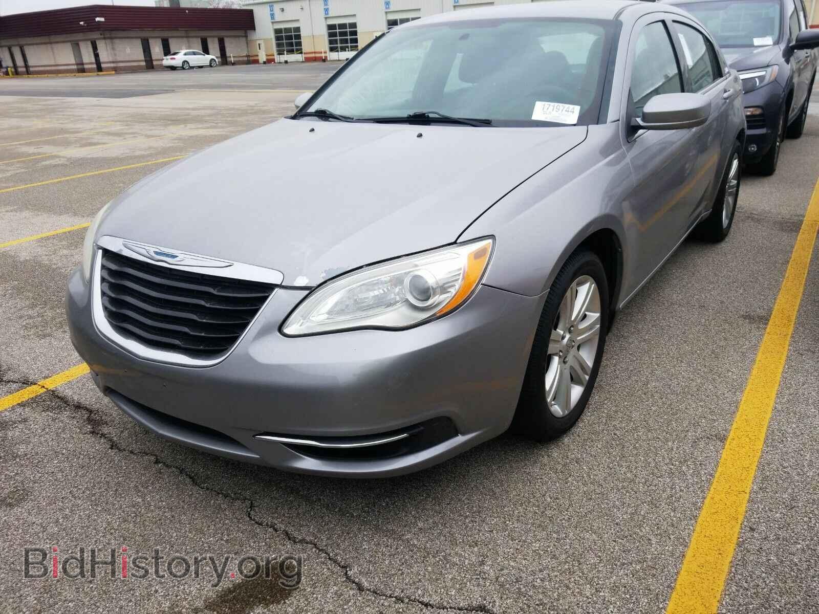 Фотография 1C3CCBBB8DN743436 - Chrysler 200 2013
