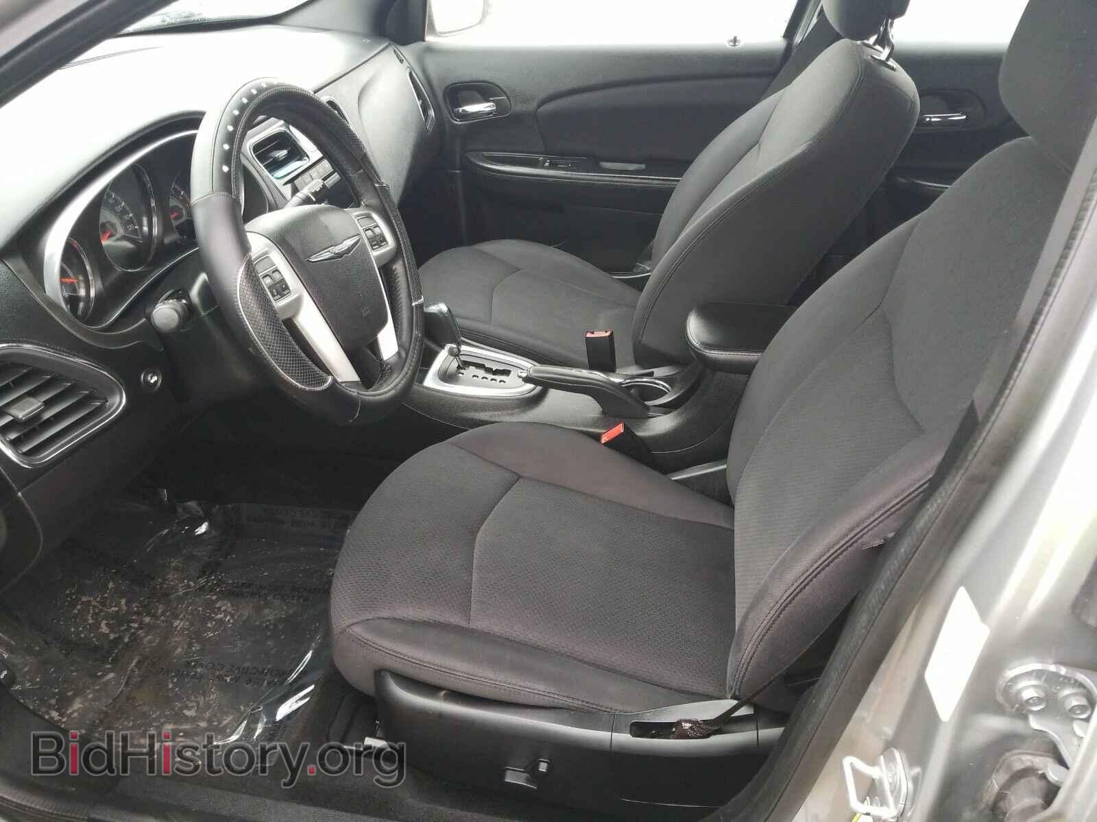 2013 Chrysler 200 - VIN: 1C3CCBBB8DN743436 - Фото 3