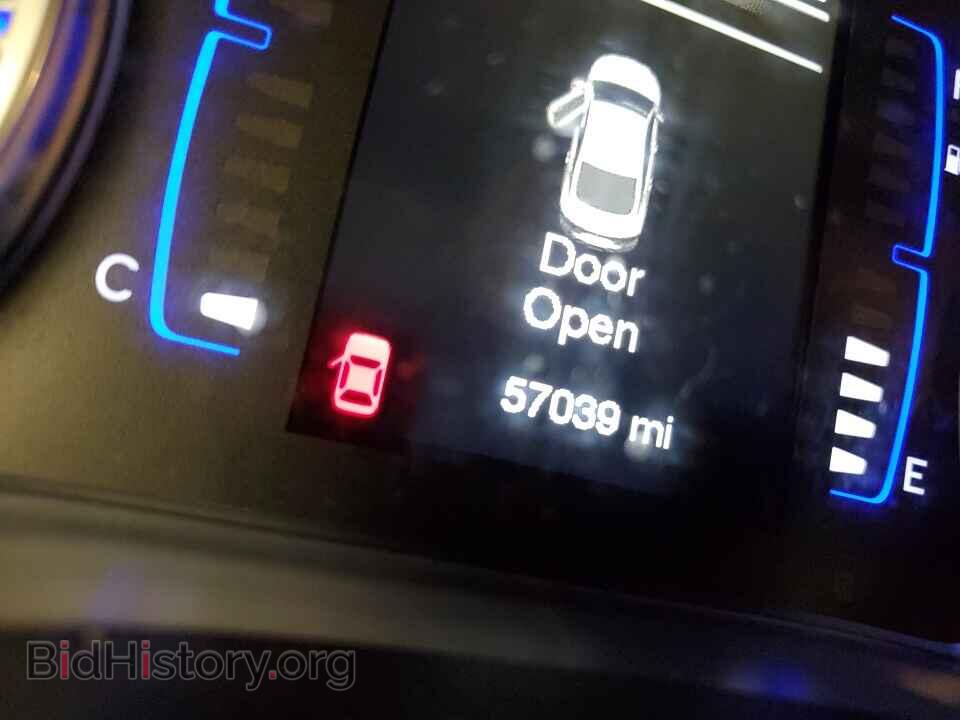 2016 Chrysler 200 - VIN: 1C3CCCAB7GN112933 - Фото 5
