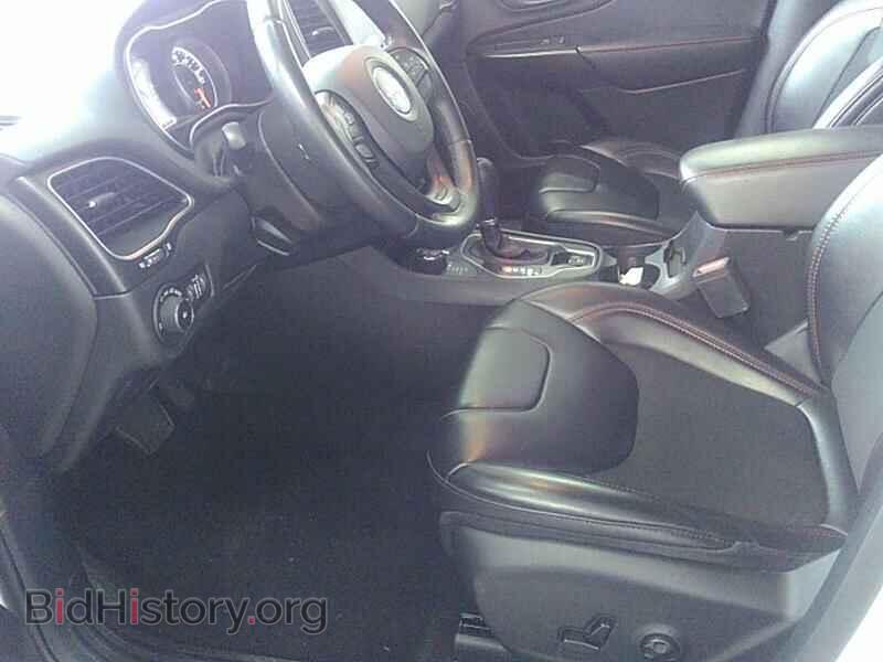 2019 Jeep Cherokee - VIN: 1C4PJMBX6KD317936 - Фото 3