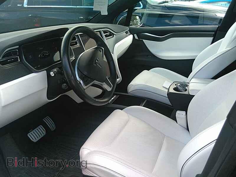 2016 Tesla Model X - VIN: 5YJXCAE47GF001472 - Фото 3