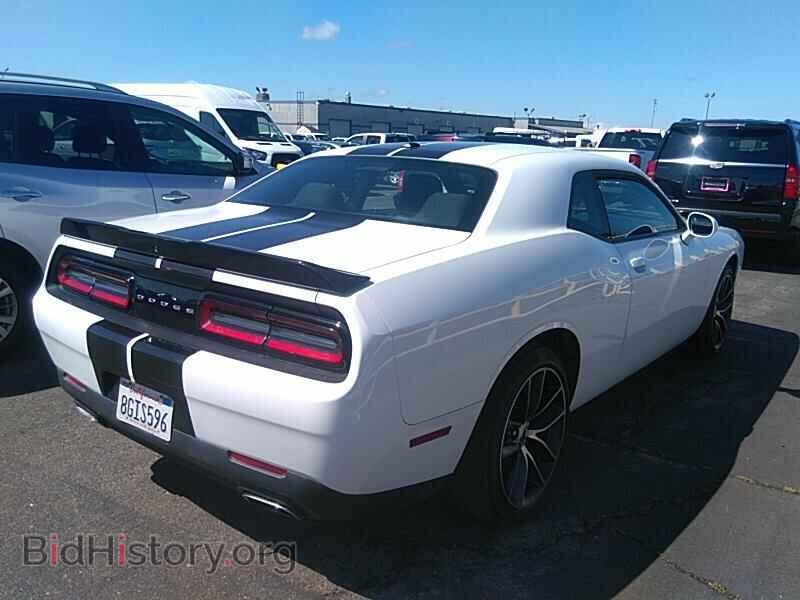 2018 Dodge Challenger - VIN: 2C3CDZAG0JH271577 - Фото 2
