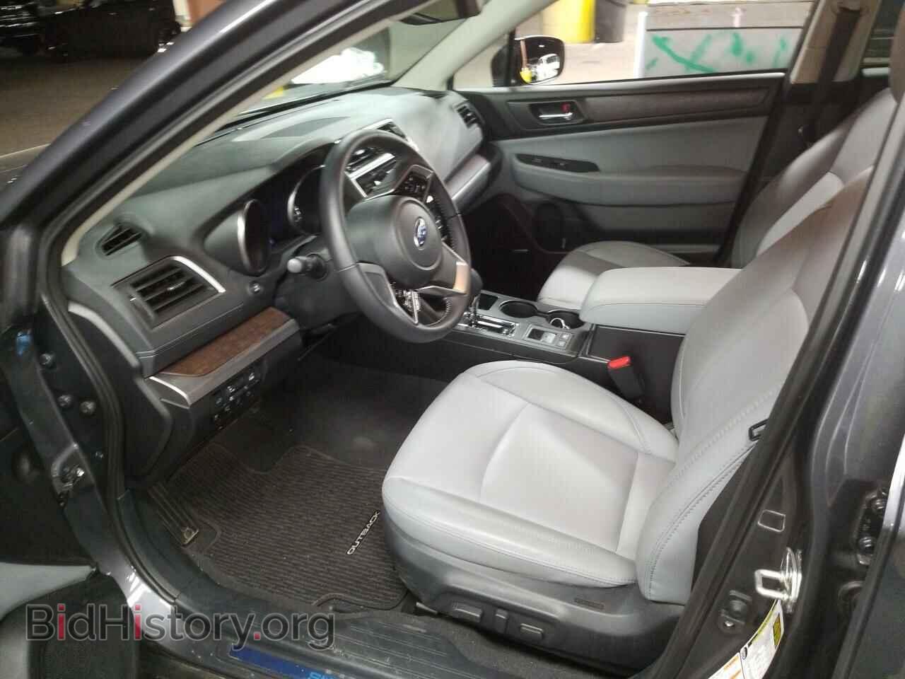 2019 Subaru Outback - VIN: 4S4BSANC0K3369742 - Фото 3