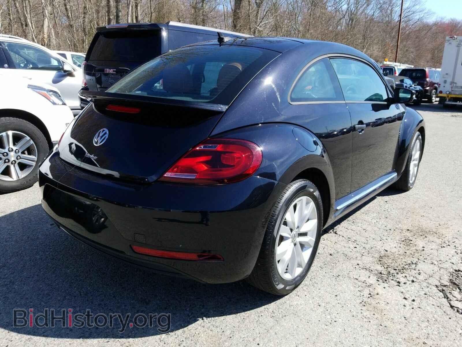 2017 Volkswagen Beetle - VIN: 3VWF17AT3HM620615 - Фото 4
