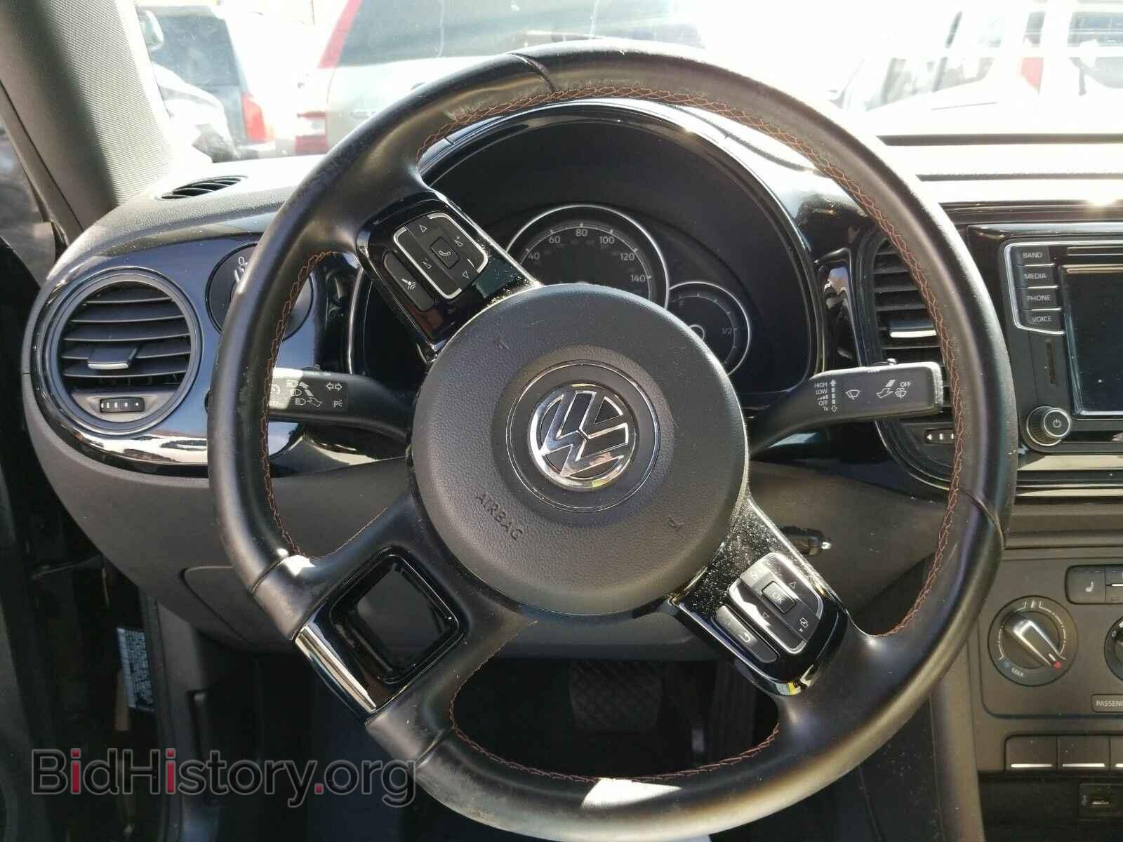 2017 Volkswagen Beetle - VIN: 3VWF17AT3HM620615 - Фото 10
