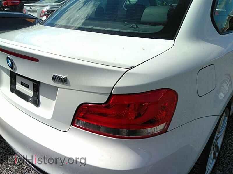 2012 BMW 1 Series - VIN: WBAUC9C59CVM13091 - Фото 2