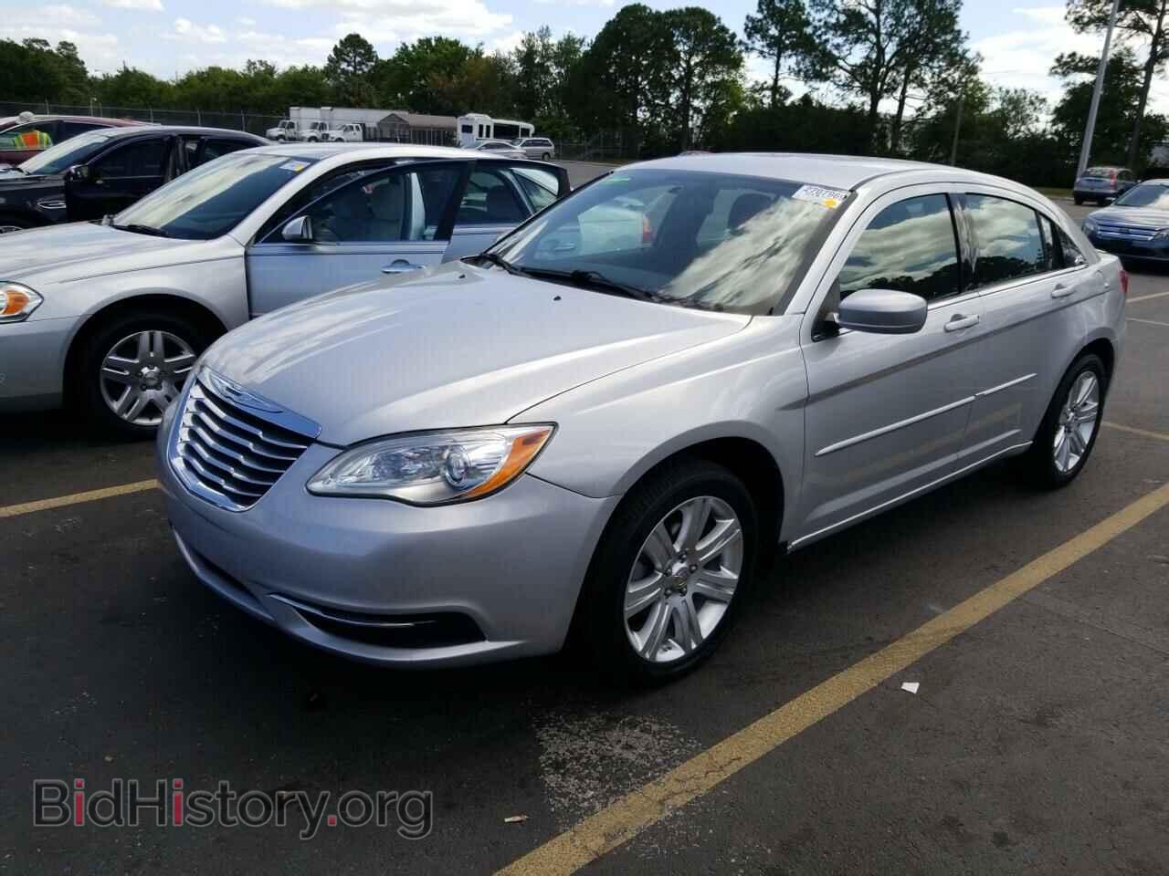 Фотография 1C3CCBAB7CN208470 - Chrysler 200 2012