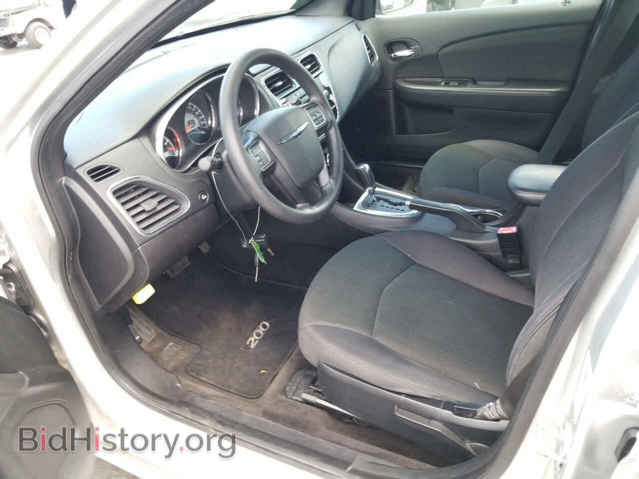 2012 Chrysler 200 - VIN: 1C3CCBAB7CN208470 - Фото 3