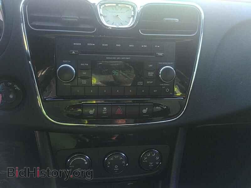 2012 Chrysler 200 - VIN: 1C3CCBBB0CN112940 - Photo 4
