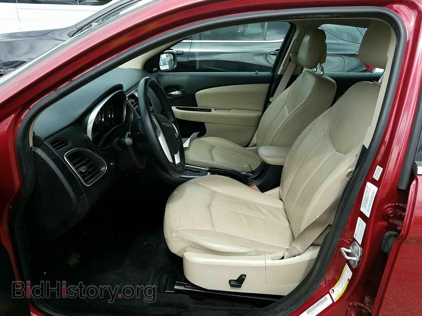 2014 Chrysler 200 - VIN: 1C3CCBCG4EN198007 - Фото 3