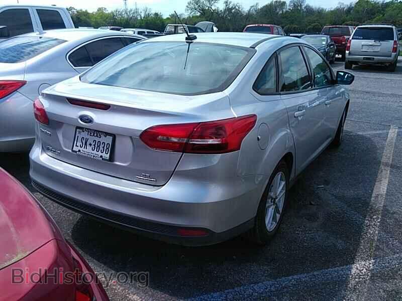 2016 Ford Focus - VIN: 1FADP3F21GL245265 - Photo 2