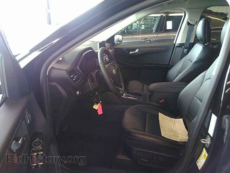 2020 Ford Escape - VIN: 1FMCU9J97LUA00511 - Фото 3