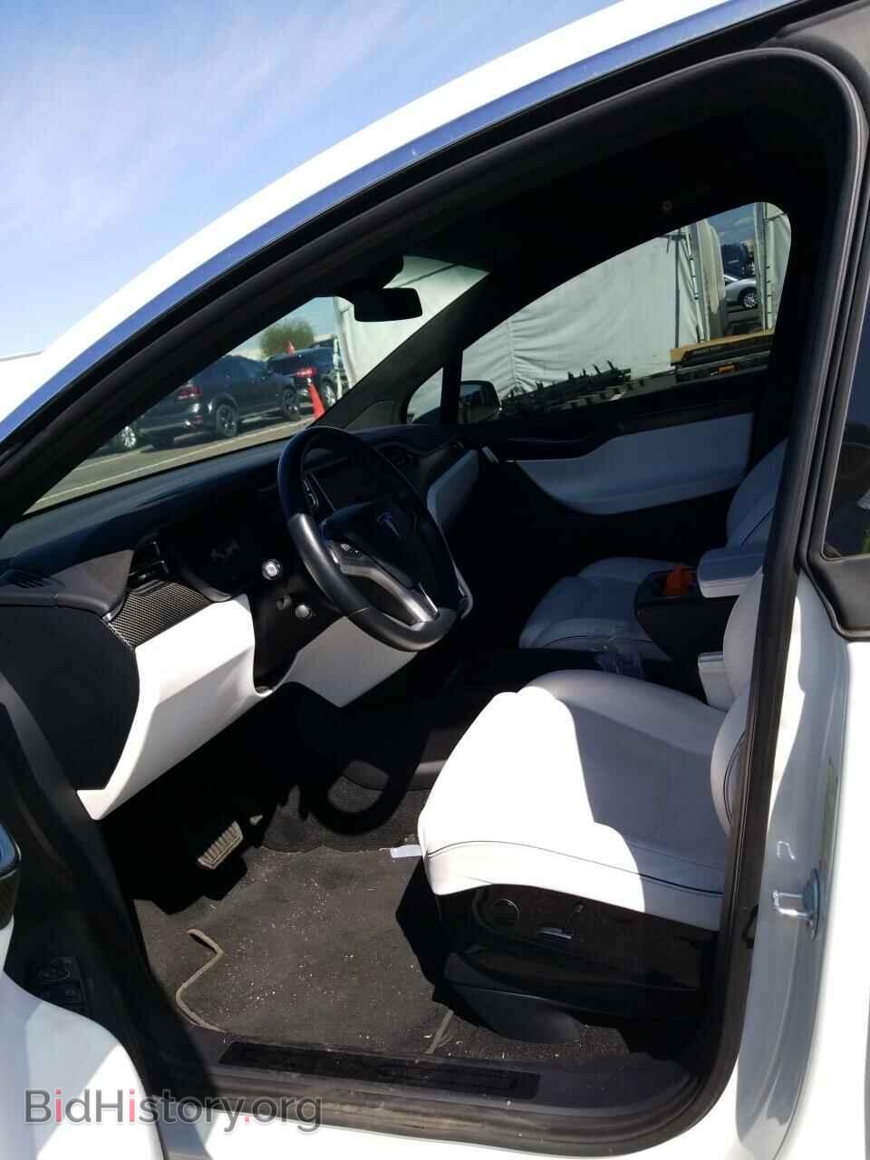 2016 Tesla Model X - VIN: 5YJXCDE23GF026093 - Фото 3