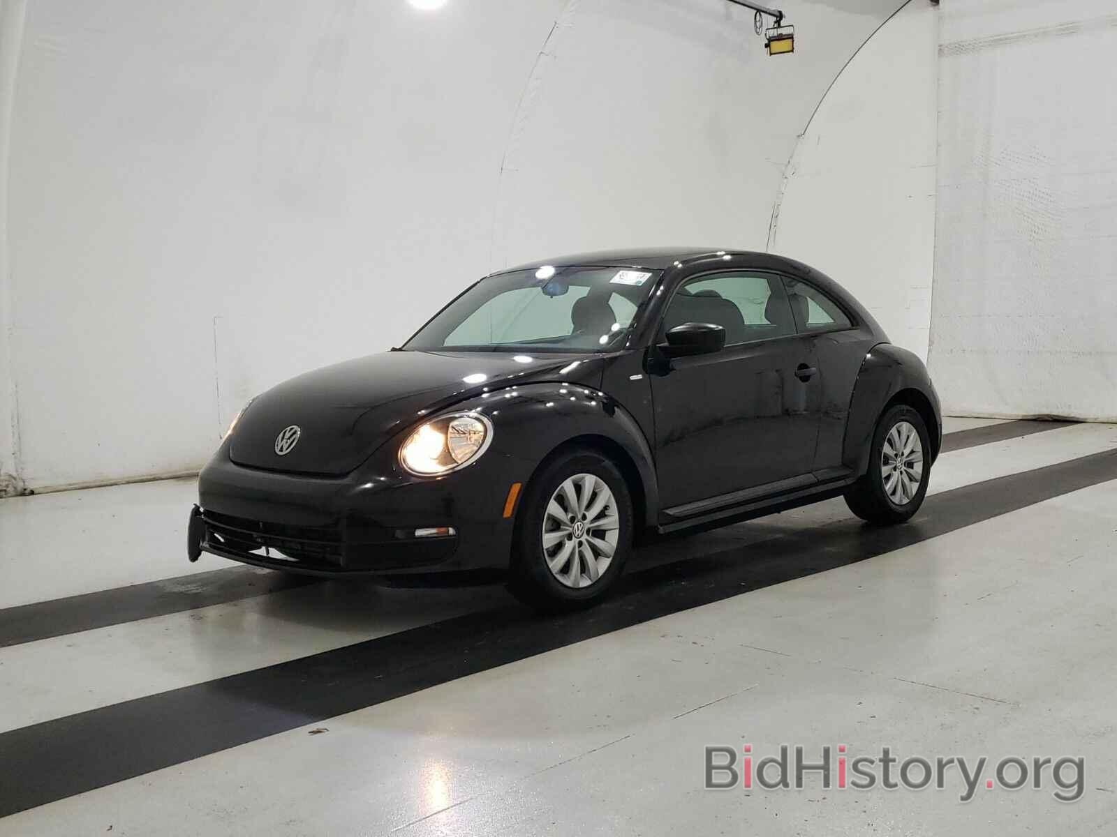 Photo 3VWF17AT0GM605066 - Volkswagen Beetle Coupe 2016