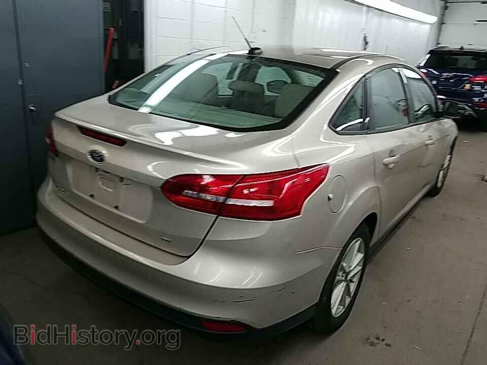 2017 Ford Focus - VIN: 1FADP3F22HL282441 - Фото 2