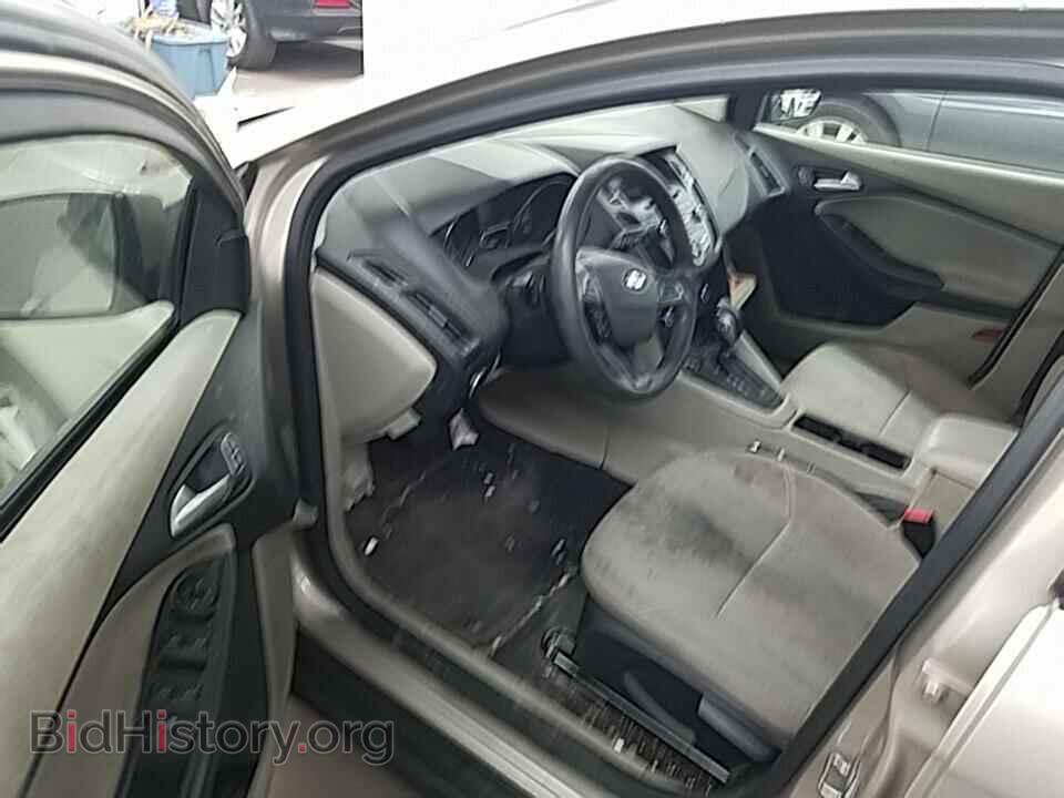 2017 Ford Focus - VIN: 1FADP3F22HL282441 - Фото 3