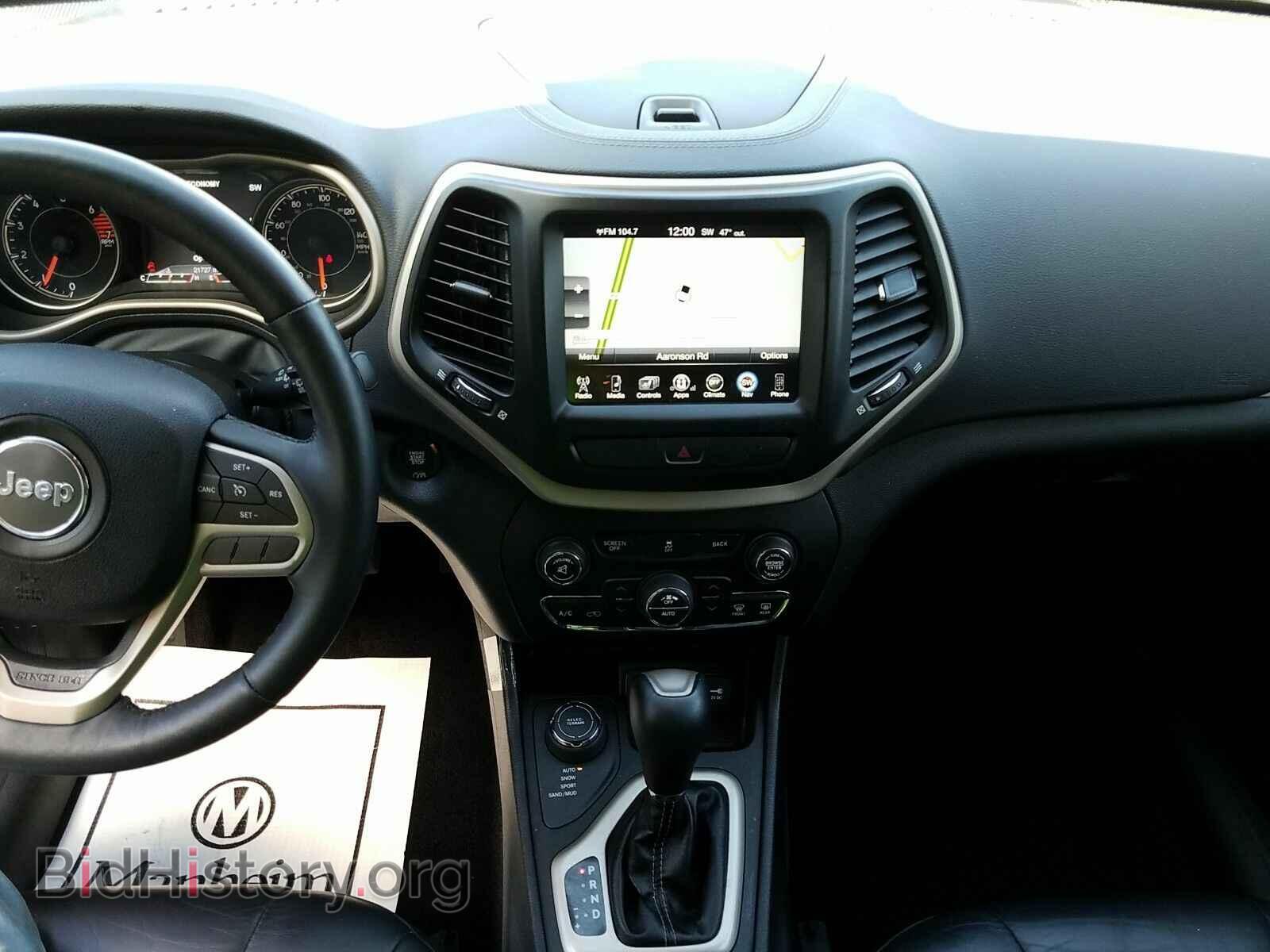 2017 Jeep Cherokee - VIN: 1C4PJMDB5HW612184 - Фото 4