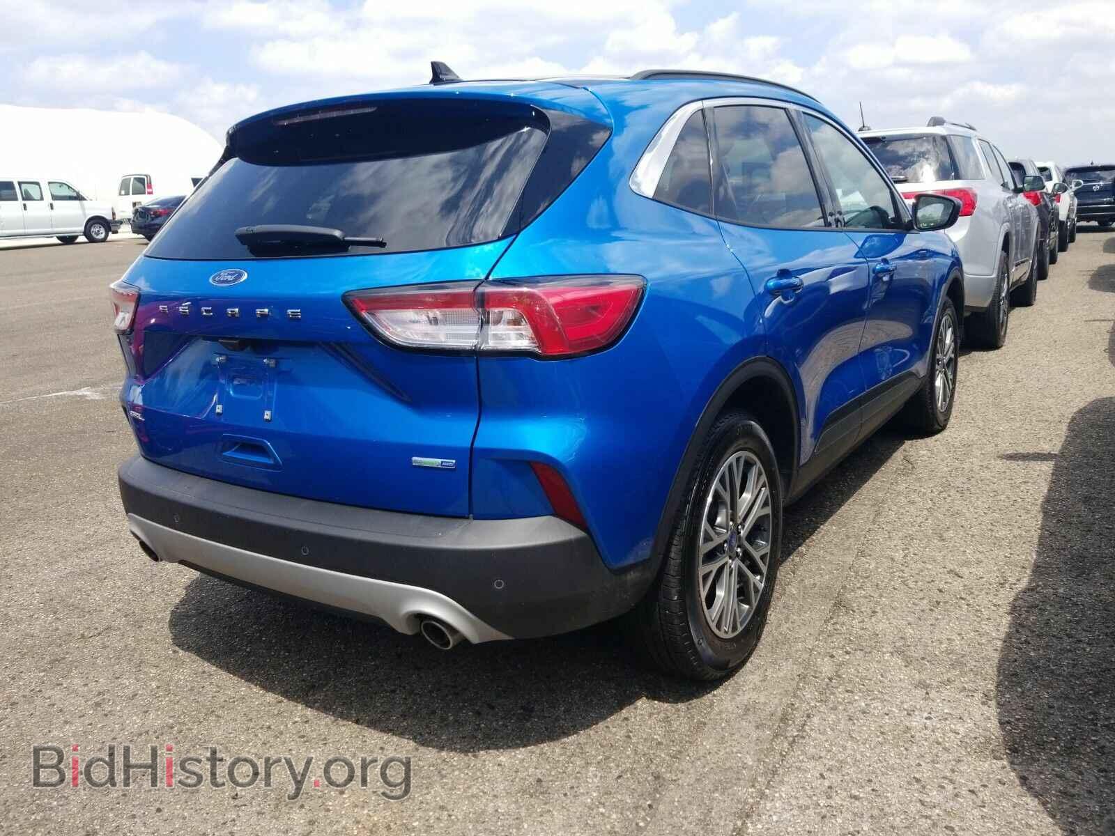2020 Ford Escape - VIN: 1FMCU9H68LUA37255 - Photo 2