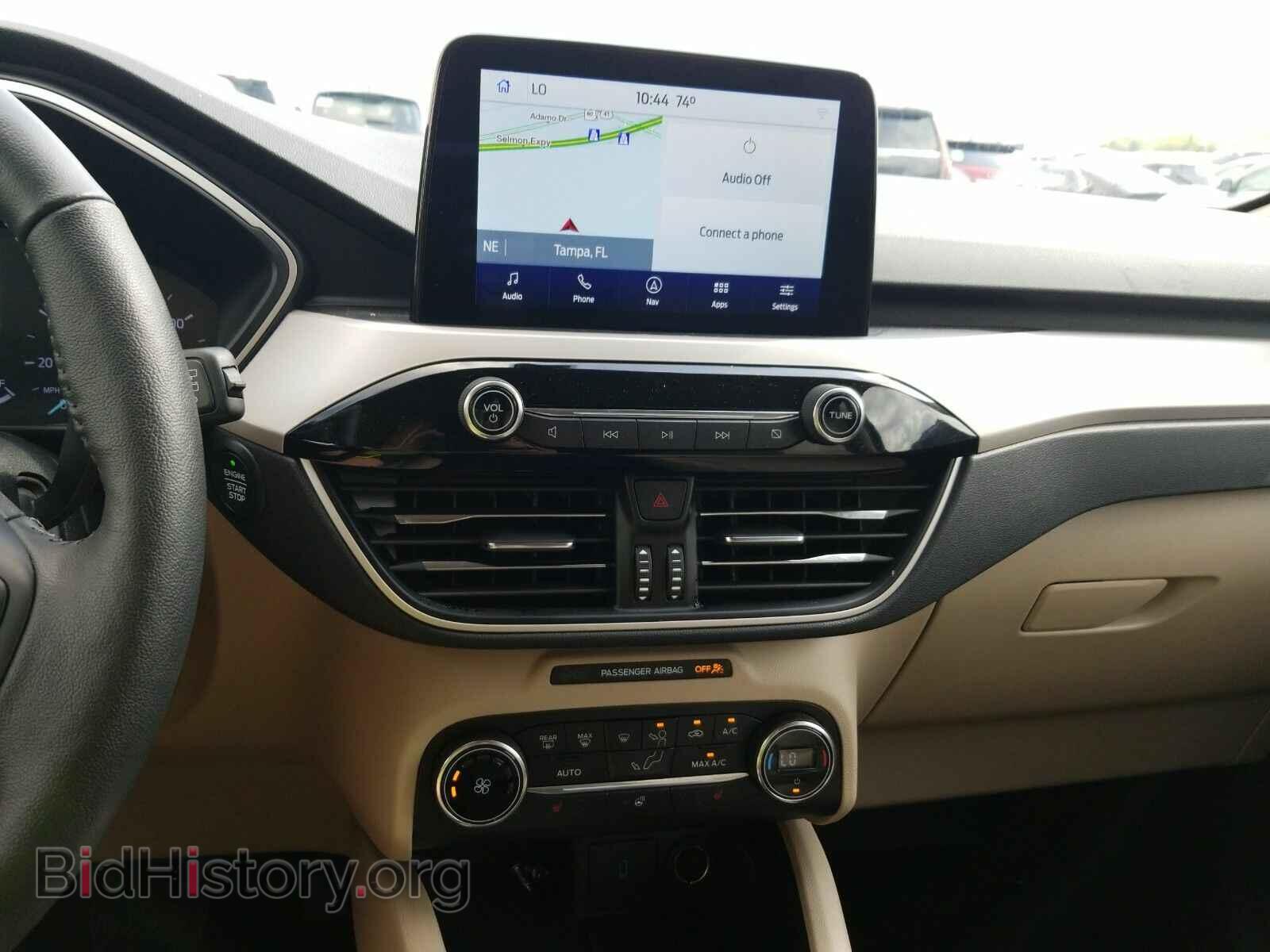 2020 Ford Escape - VIN: 1FMCU9H67LUA38963 - Photo 4
