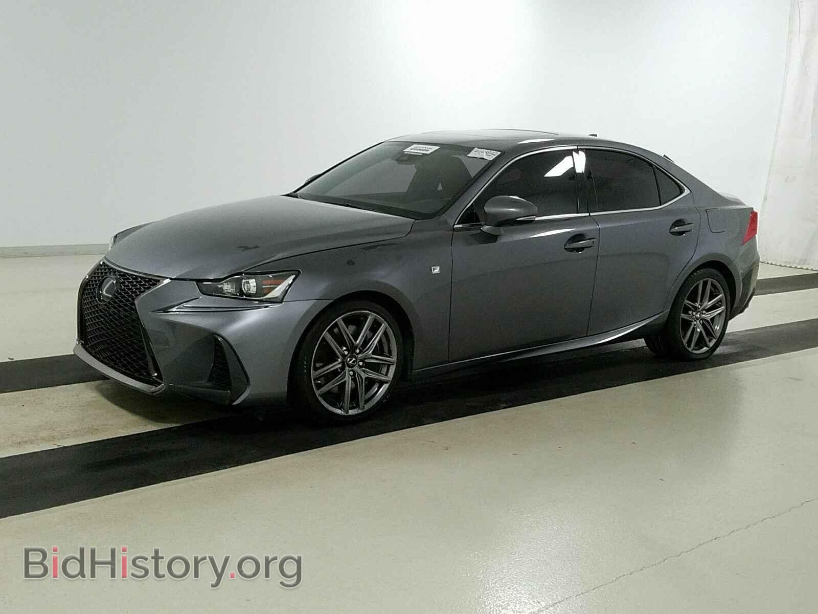 Фотография JTHBA1D27H5051354 - Lexus IS 2017