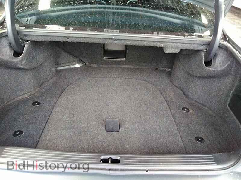 2005 Cadillac DeVille - VIN: 1G6KD54Y85U100425 - Photo 7