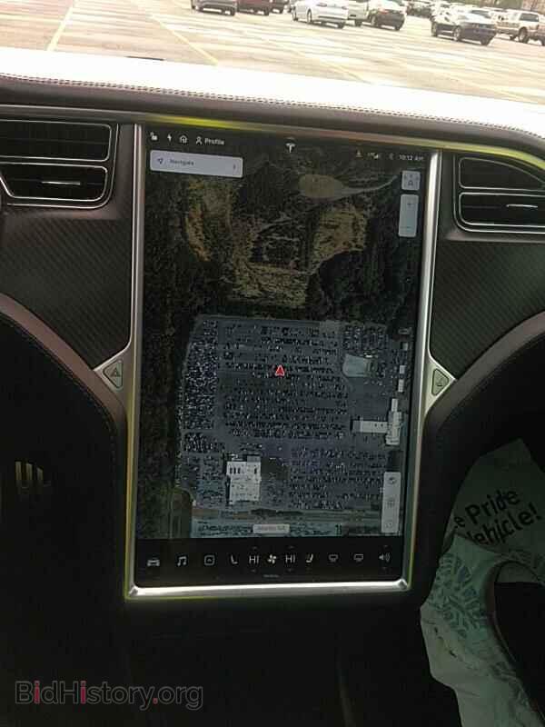 2013 Tesla Model S - VIN: 5YJSA1CP8DFP10016 - Photo 4