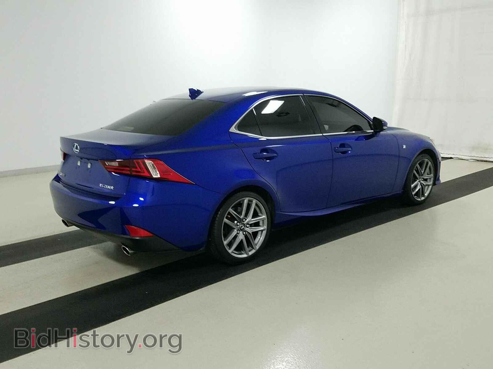 2016 Lexus IS 200t - VIN: JTHBA1D29G5016555 - Фото 4