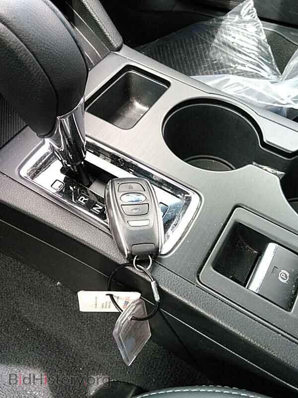 2019 Subaru Outback - VIN: 4S4BSANC2K3361433 - Фото 10