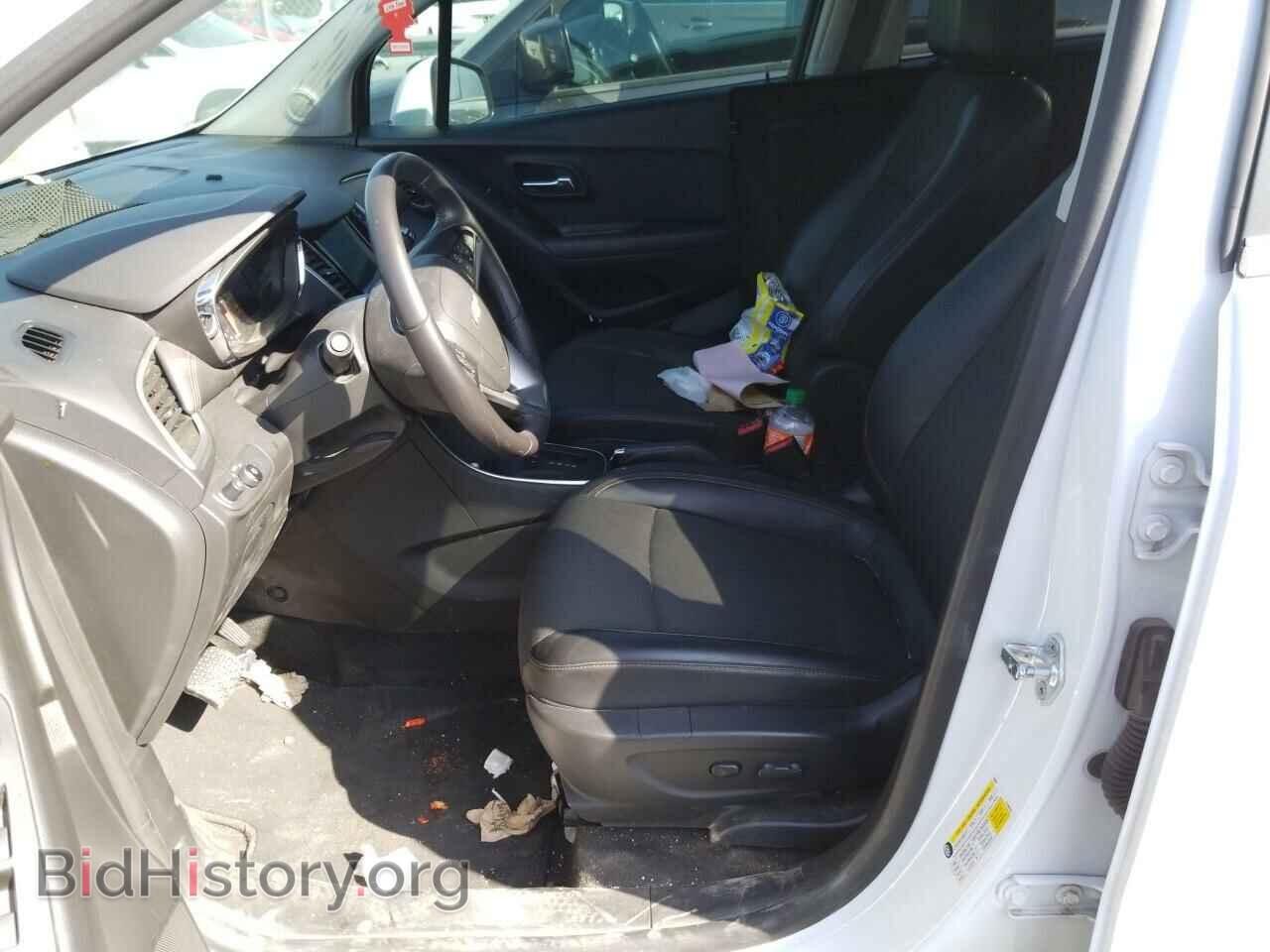 2019 Chevrolet Trax - VIN: KL7CJLSB0KB873732 - Фото 3
