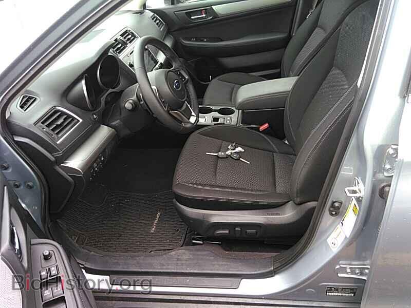 2019 Subaru Outback - VIN: 4S4BSAFC2K3331797 - Фото 3