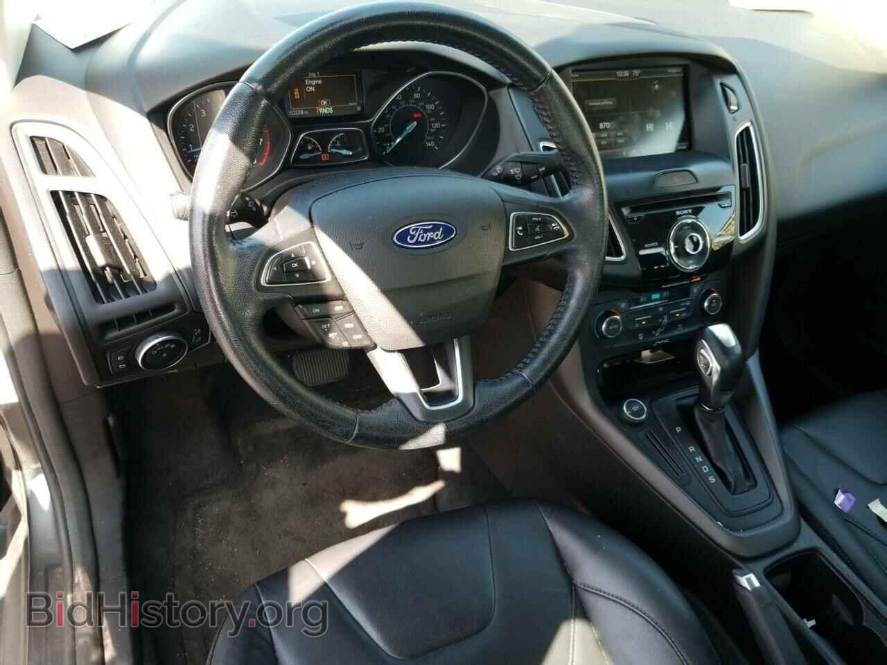 2015 Ford Focus - VIN: 1FADP3F29FL232004 - Photo 4