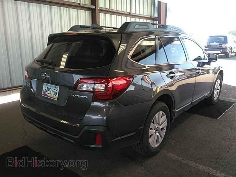2019 Subaru Outback - VIN: 4S4BSAFC2K3358837 - Фото 2