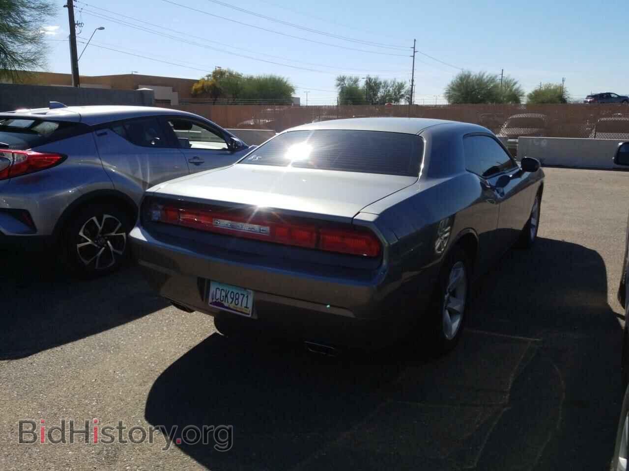 2012 Dodge Challenger - VIN: 2C3CDYAG6CH228455 - Фото 2