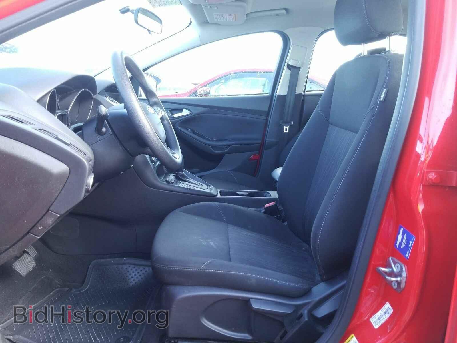 2017 Ford Focus - VIN: 1FADP3K23HL278615 - Фото 3