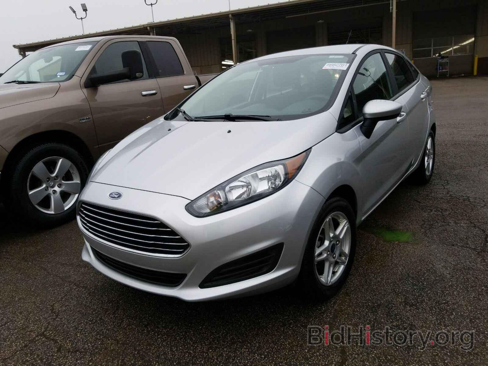 Photo 3FADP4BJ9KM130813 - Ford Fiesta 2019